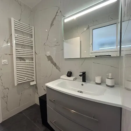 1 Clairmarais T2 Cosy A 2 Pas Du Centre-ville * Reims